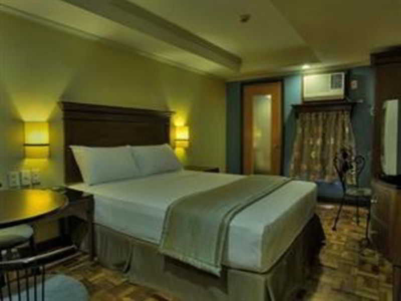 Fersal Hotel - P. Tuazon Cubao Quezon City Exterior foto
