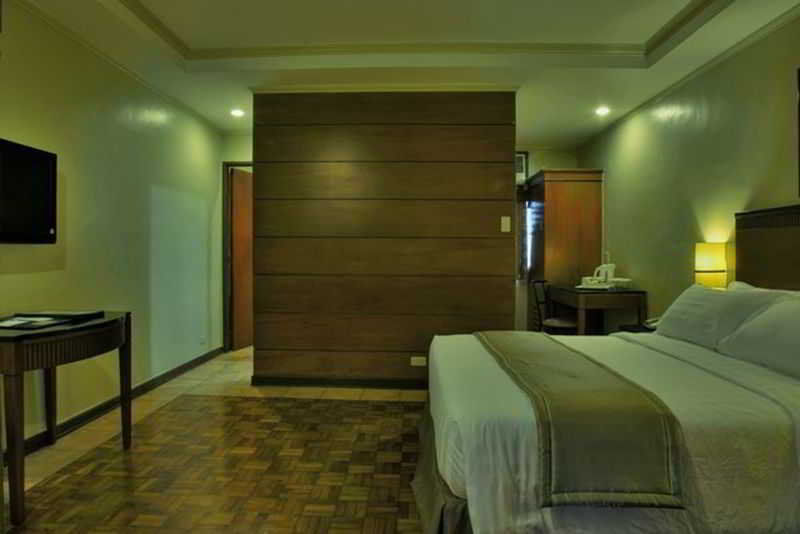 Fersal Hotel - P. Tuazon Cubao Quezon City Exterior foto