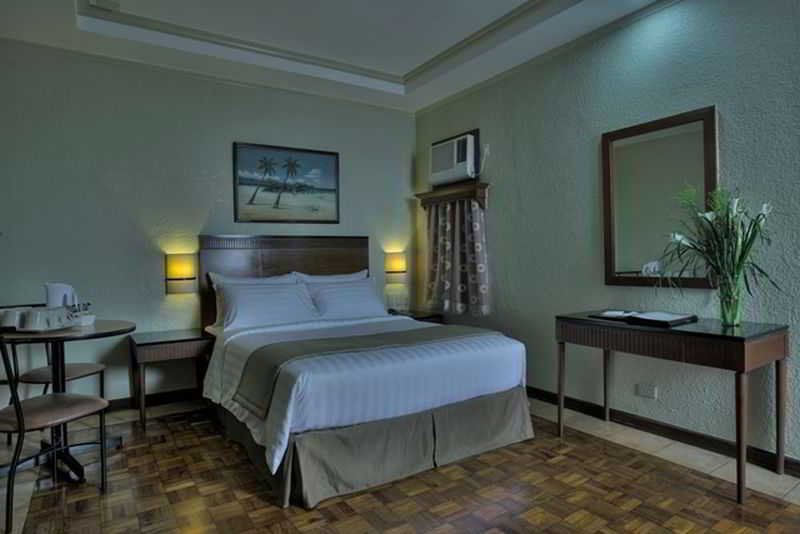 Fersal Hotel - P. Tuazon Cubao Quezon City Exterior foto