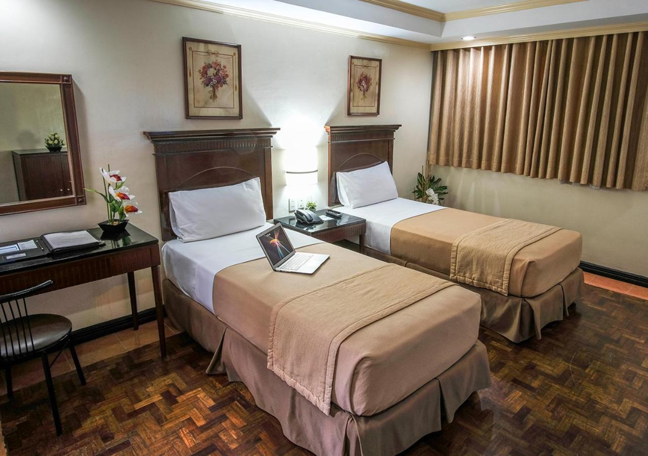 Fersal Hotel - P. Tuazon Cubao Quezon City Exterior foto